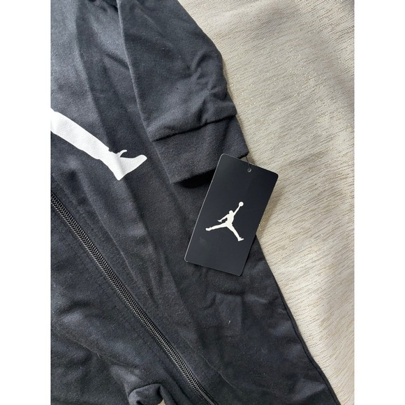 NWT Jordan black  onsie size 18 months - Picture 5 of 7